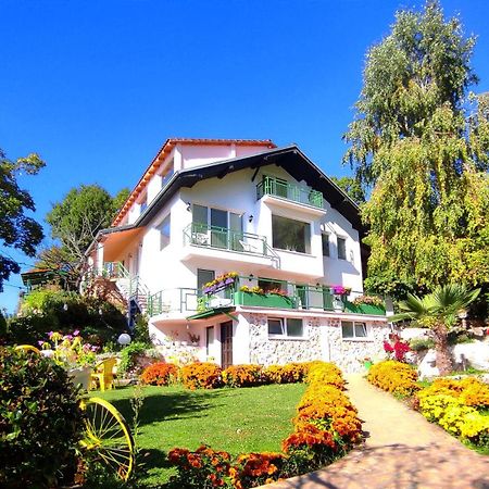 Villa Forest Paradise Ohrid Esterno foto